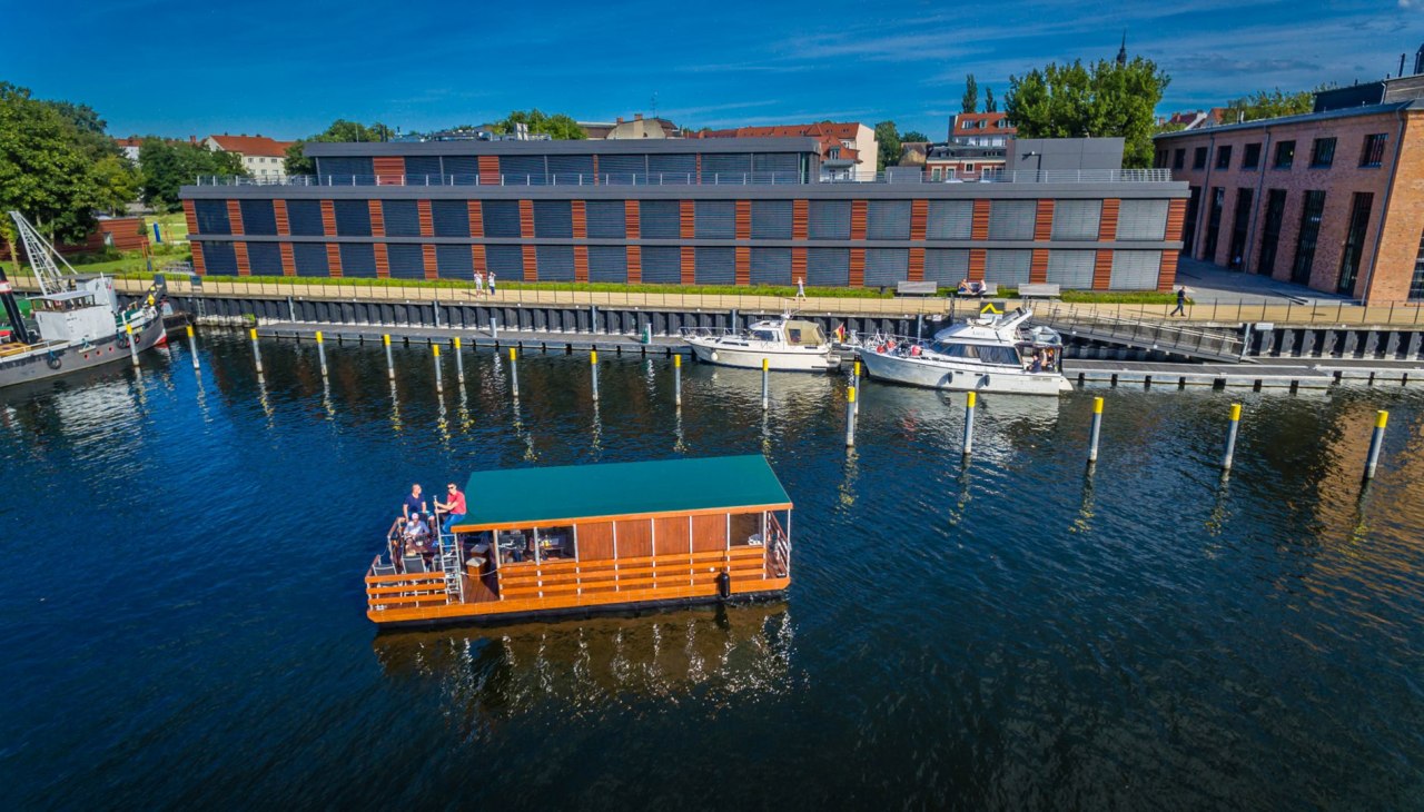 Raft TS1000, &copy; Tom Sawyer Tours