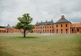 Blick auf das Schloss Bothmer // &copy; Fotowerker - Ganzer&Berg