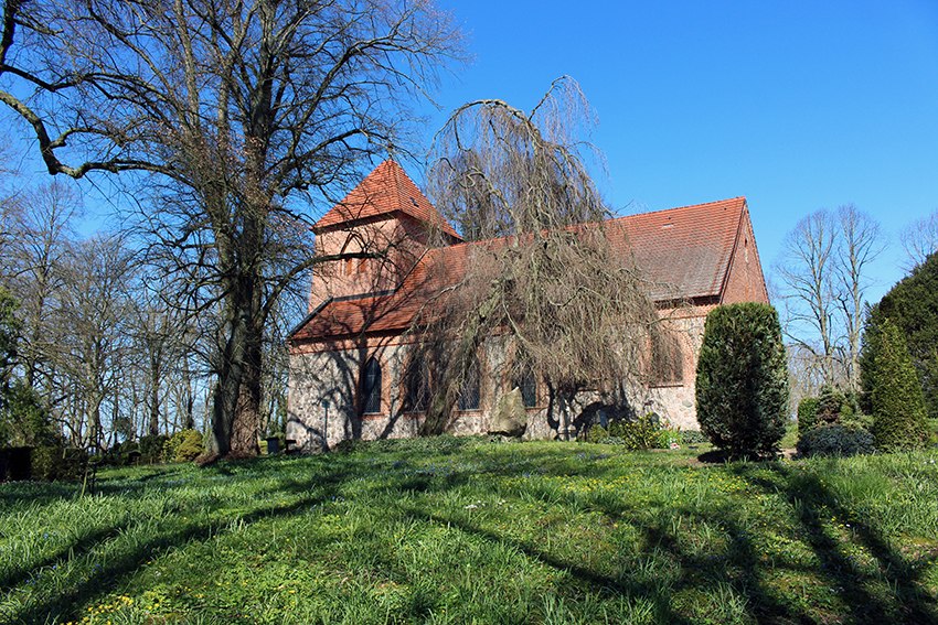 Veldsteenkerk in Poppentin, © Kur- und Tourismus GmbH Goehren-Lebbin