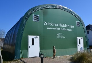 &copy; Hiddenseer Hafen- und Kurbetrieb