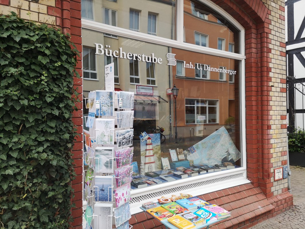 Boekhandel, &copy; Paszehr