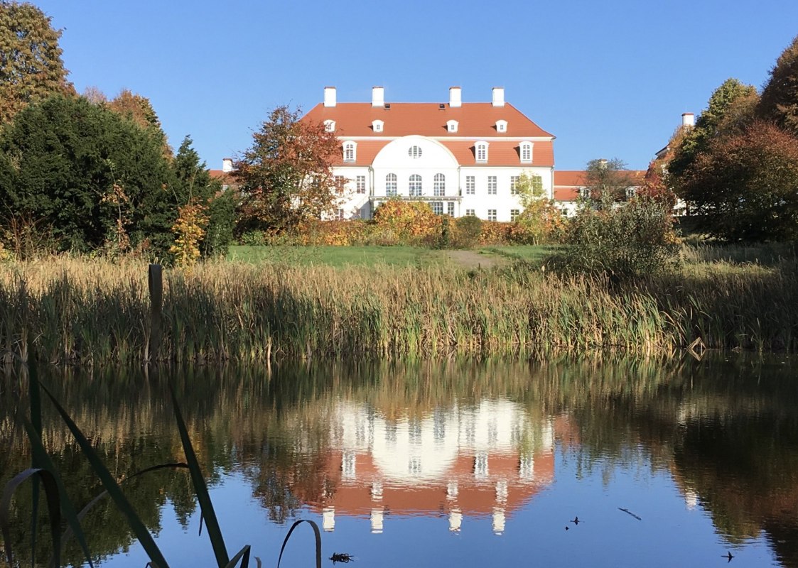 Zamek Vietgest od strony jeziora // © Schloß Vietgest Zamek Vietgest od strony jeziora // © Schloß Vietgest