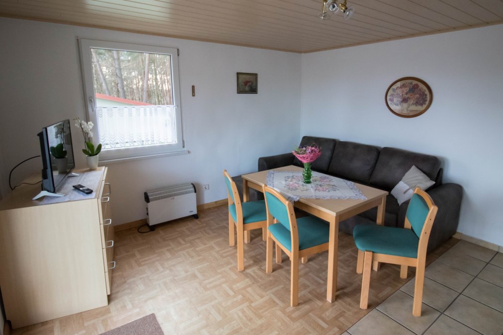 Kuchnie z jadalnią mają bezpośredni dostęp do tarasu, © C. Reinhold