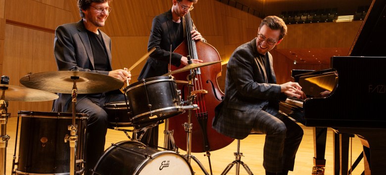 &copy; &copy; Ralph Steckelbach