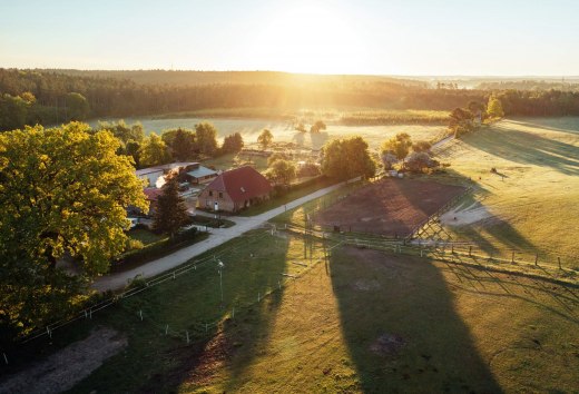 De Bruchmühle boerderij in het Mecklenburgse merengebied