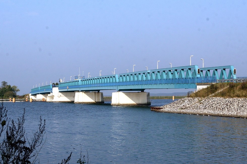 Bridge over the Peene river // © Sabrina Wittkopf-Schade Bridge over the Peene river // © Sabrina Wittkopf-Schade
