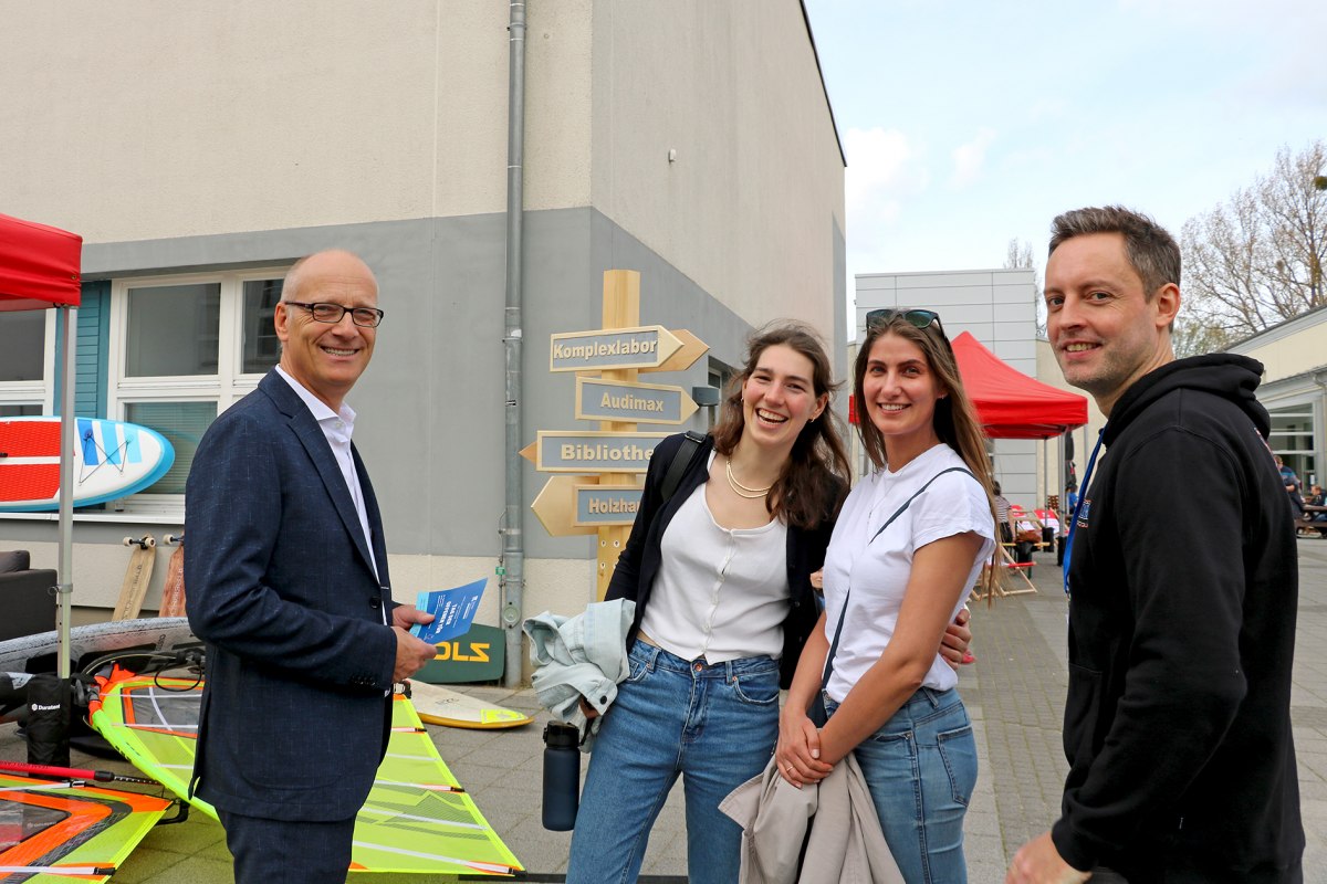 Wrażenia z Campus Day 2026 // &copy; HOST