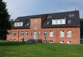 Exterior view manor house Laschendorf // © Fotoatelier Meier Exterior view manor house Laschendorf // © Fotoatelier Meier