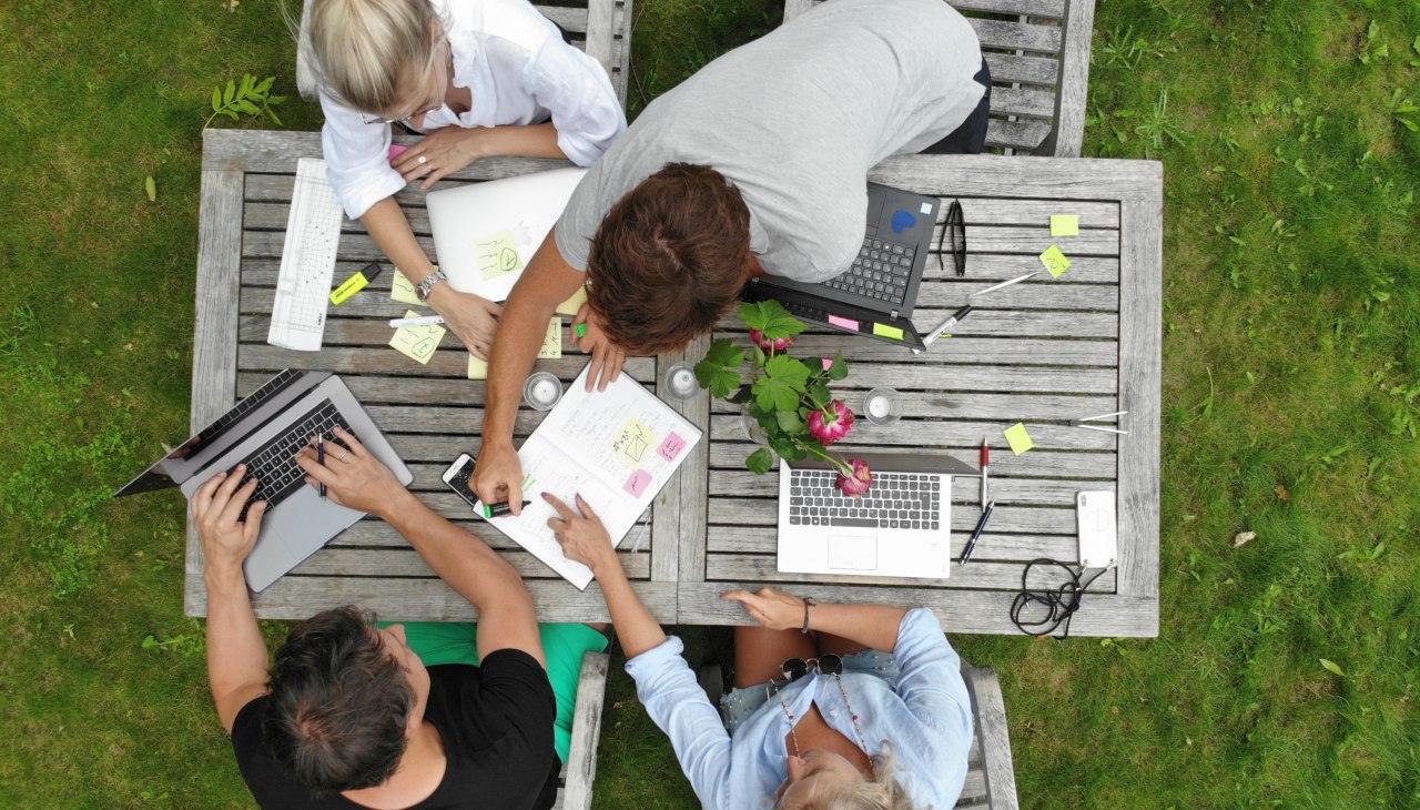 Co-working: working and being creative by the pond or in the garden, © Rittergut Damerow / Lars Schönherr Fotografie