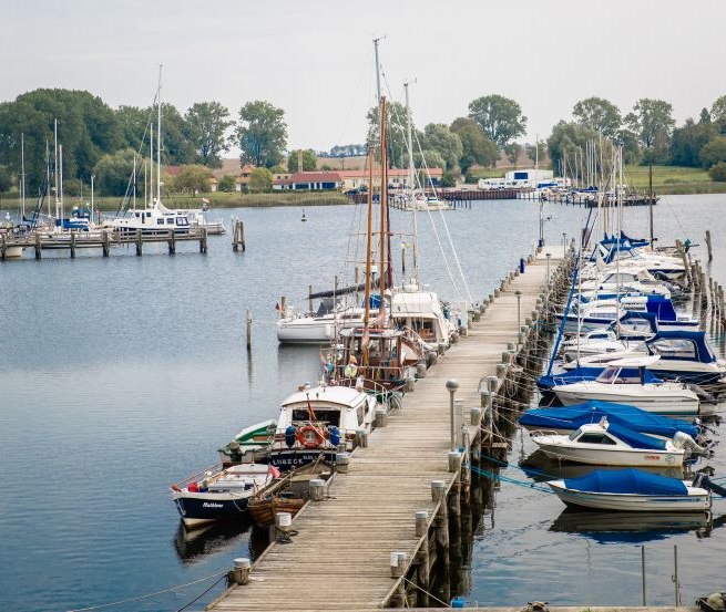 Haven in de hoofdplaats Kirchdorf // &copy; Liene Photografie Nadine Sorgenfried