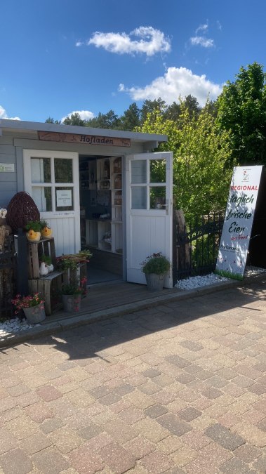 De boerderijwinkel Eierbaron in Freest met veel producten is 24/7 geopend., © Henry Schönrock De boerderijwinkel Eierbaron in Freest met veel producten is 24/7 geopend., © Henry Schönrock