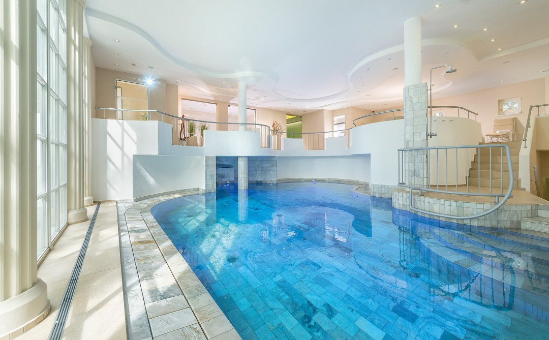 Pool area at Romatik ROEWERS Private Hotel, © Romantik ROEWERS Privathotel / Pocha-Burwitz
