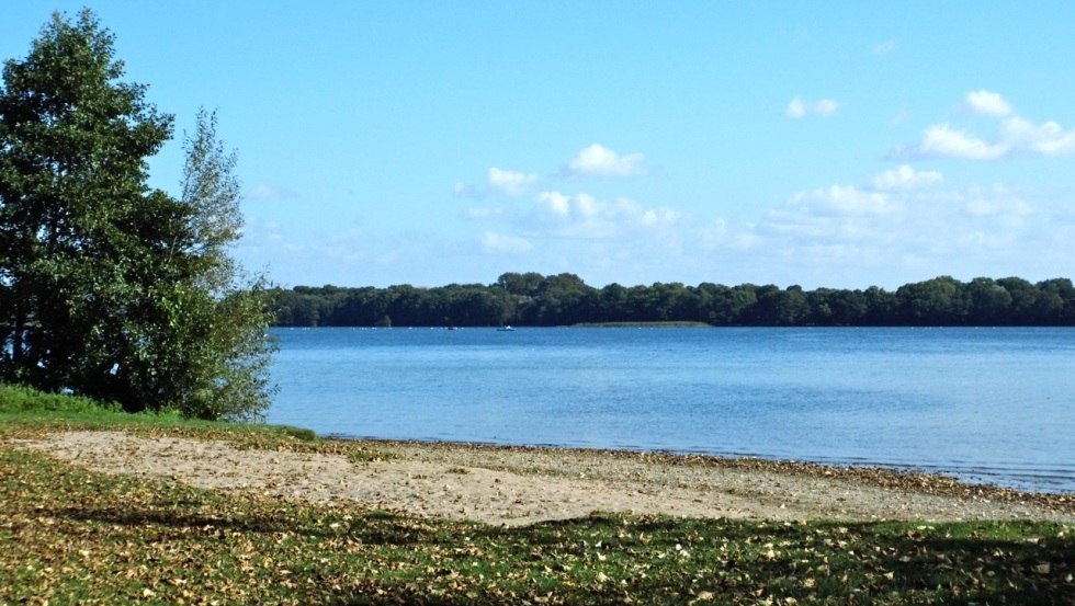Zicht op de badzone in Gallentin in de herfst, © Ulis Kinderland e.V.