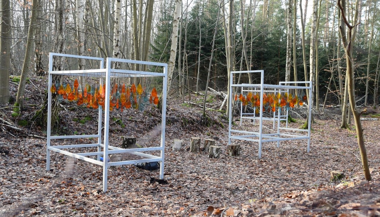 Instalacja upamiętniająca "Name Drops", &copy; Bianka B&uuml;low