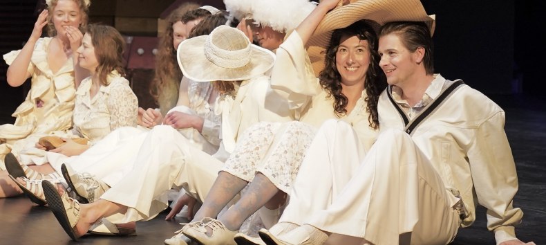 &copy; Hannah Maidlin Holz