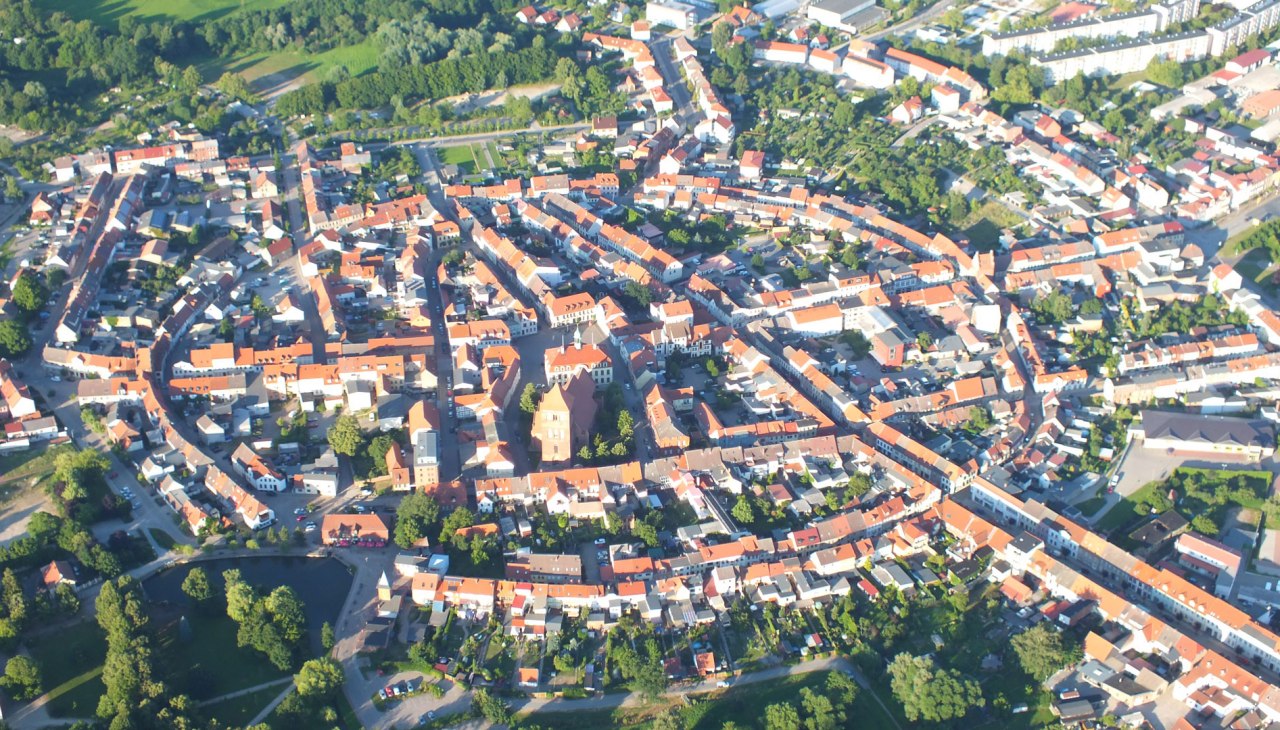 Luchtfoto van het centrum van Teterow, © Jan Fencik