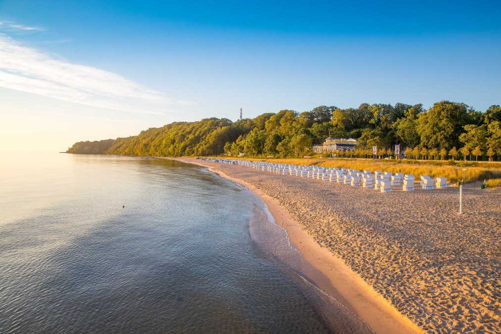 Bijzondere momenten: het noordstrand in de kustplaats aan de Oostzee Göhren bij zonsopgang, © KV Göhren / Martin Stöver Bijzondere momenten: het noordstrand in de kustplaats aan de Oostzee Göhren bij zonsopgang, © KV Göhren / Martin Stöver
