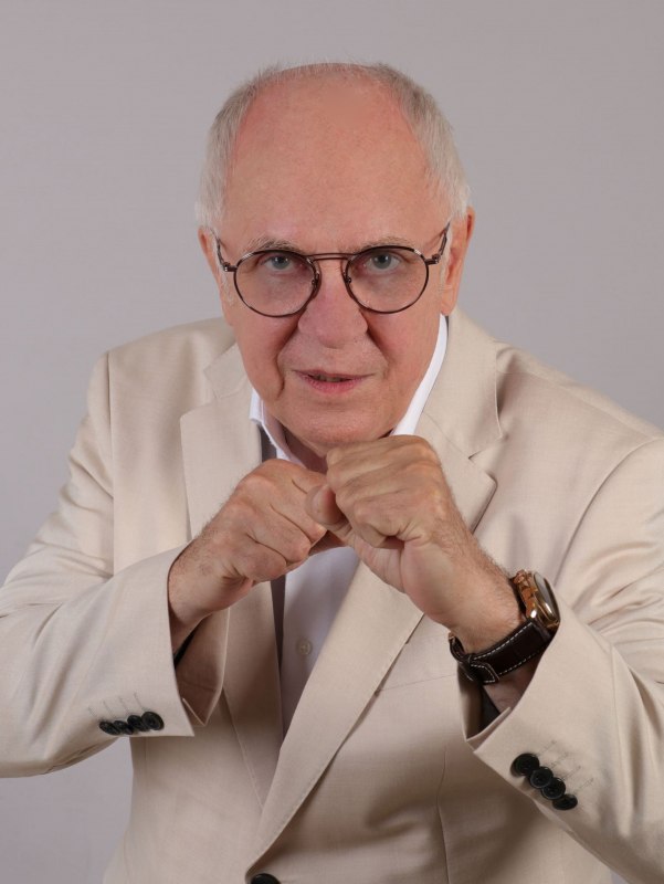 Lothar B&ouml;lck zapewnia materiały // &copy; Lothar B&ouml;lck