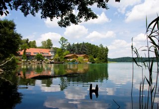 Blick auf das Haus vom See // © Altes Zollhaus Blick auf das Haus vom See // © Altes Zollhaus