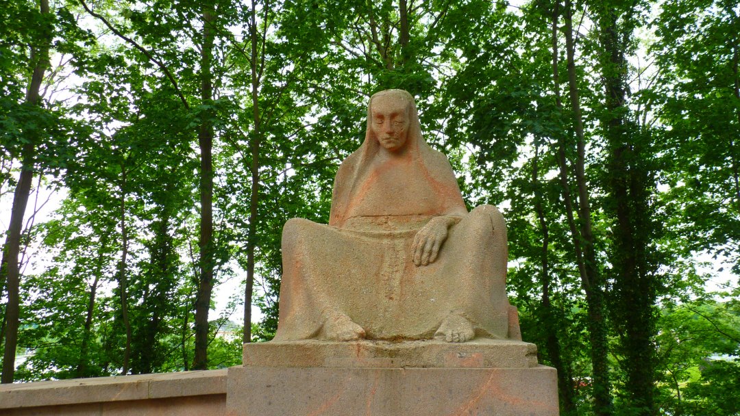 Memorial by Walther Preik, &copy; Waren (M&uuml;ritz)-Information