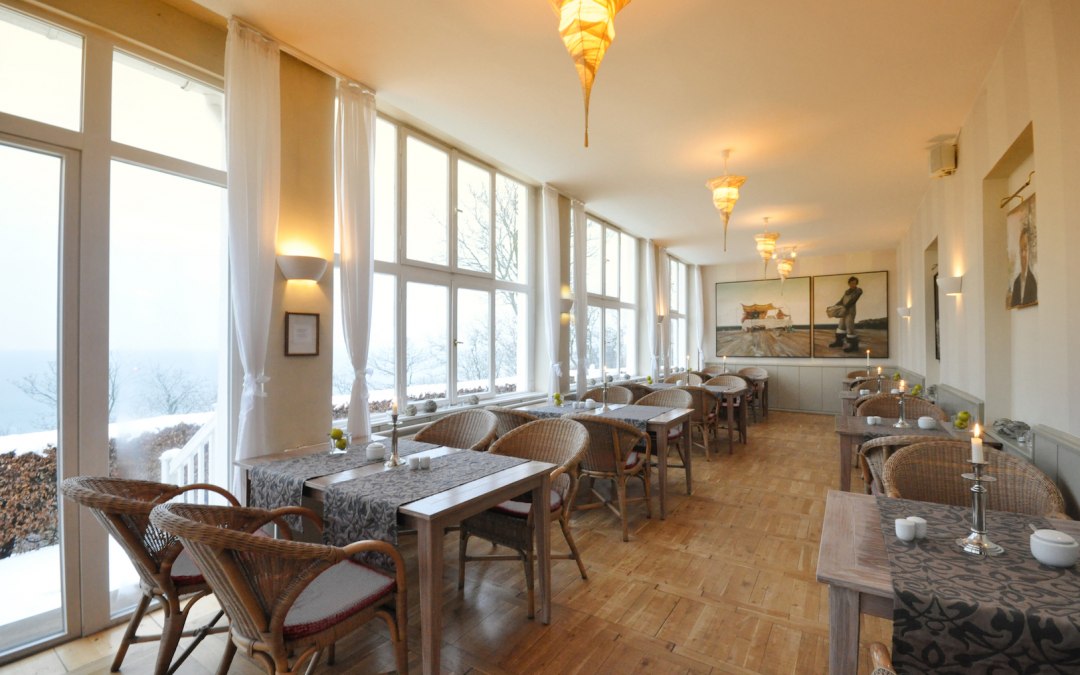 Geglazuurde veranda in het Panorama Hotel Lohme, © Matthias Ogilvie