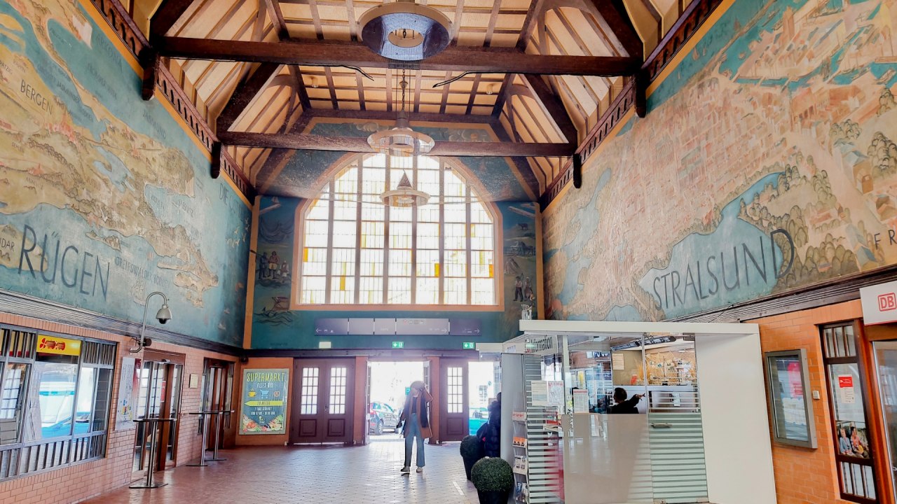 Bahnhof (5), &copy; TZ HST