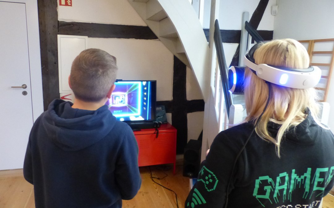 Gaming in the Ribnitz-Damgarten town library, © Stadtmarketing Ribnitz-Damgarten