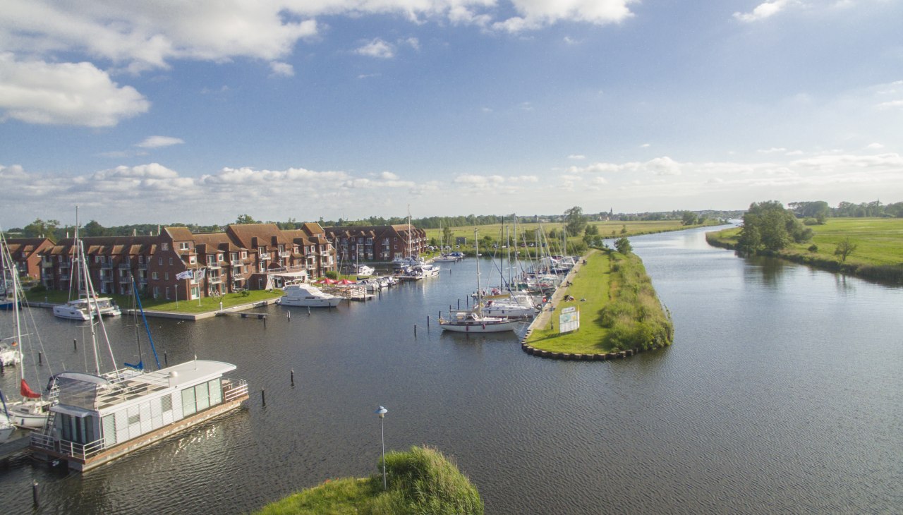 Marina entrance with view across the Uecker river to Ueckermünde, © Lagunenstadt Ueckermünde