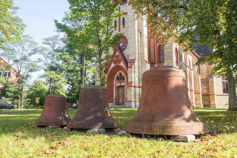 Three bells, which were taken out of service in 1992. // © Frank Burger Three bells, which were taken out of service in 1992. // © Frank Burger