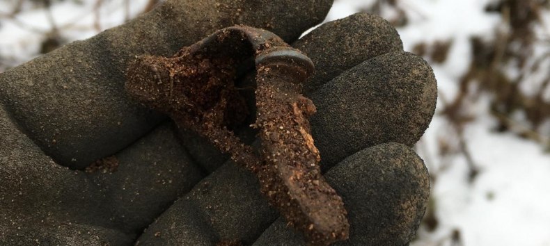 Freshly found: a new brooch from Badow. // &copy; Foto /Ausschnitt: Olaf Wiegel