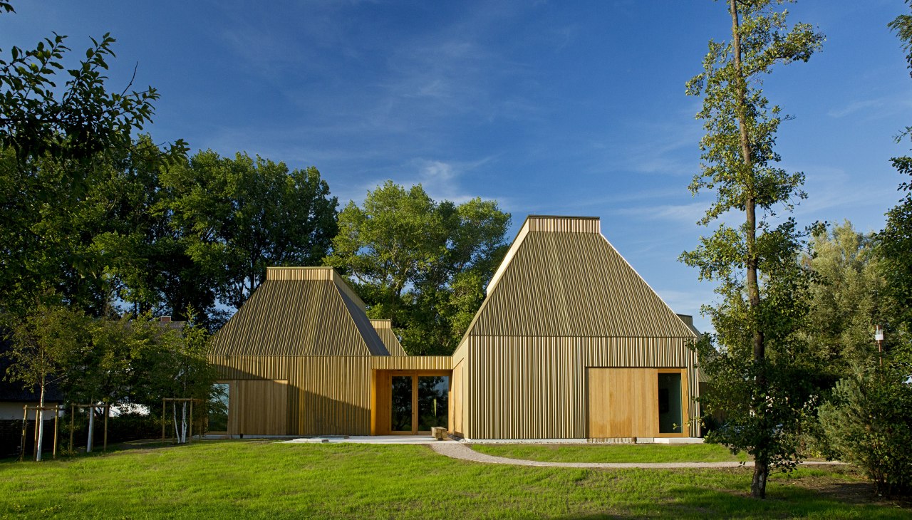 Achteraanzicht Ahrenshoop Art Museum, © Kurverwaltung Ahrenshoop · Foto voigt&kranz UG, Prerow Achteraanzicht Ahrenshoop Art Museum, © Kurverwaltung Ahrenshoop · Foto voigt&kranz UG, Prerow