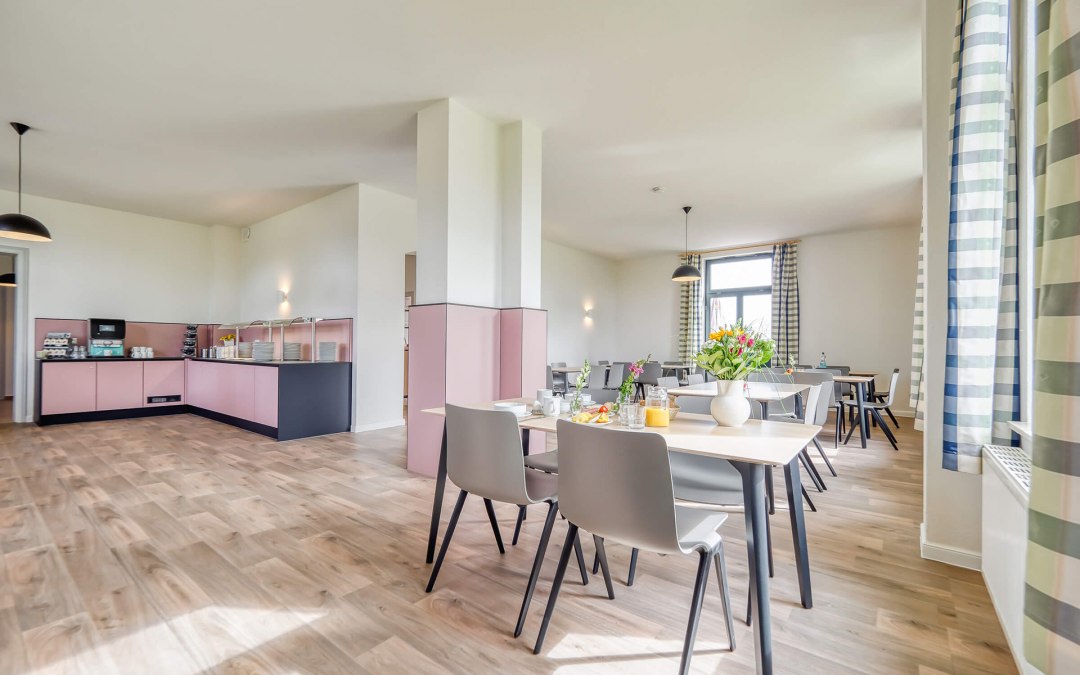 Eetkamer in het land- en groepshuis Zarfzow, © AWO SANO