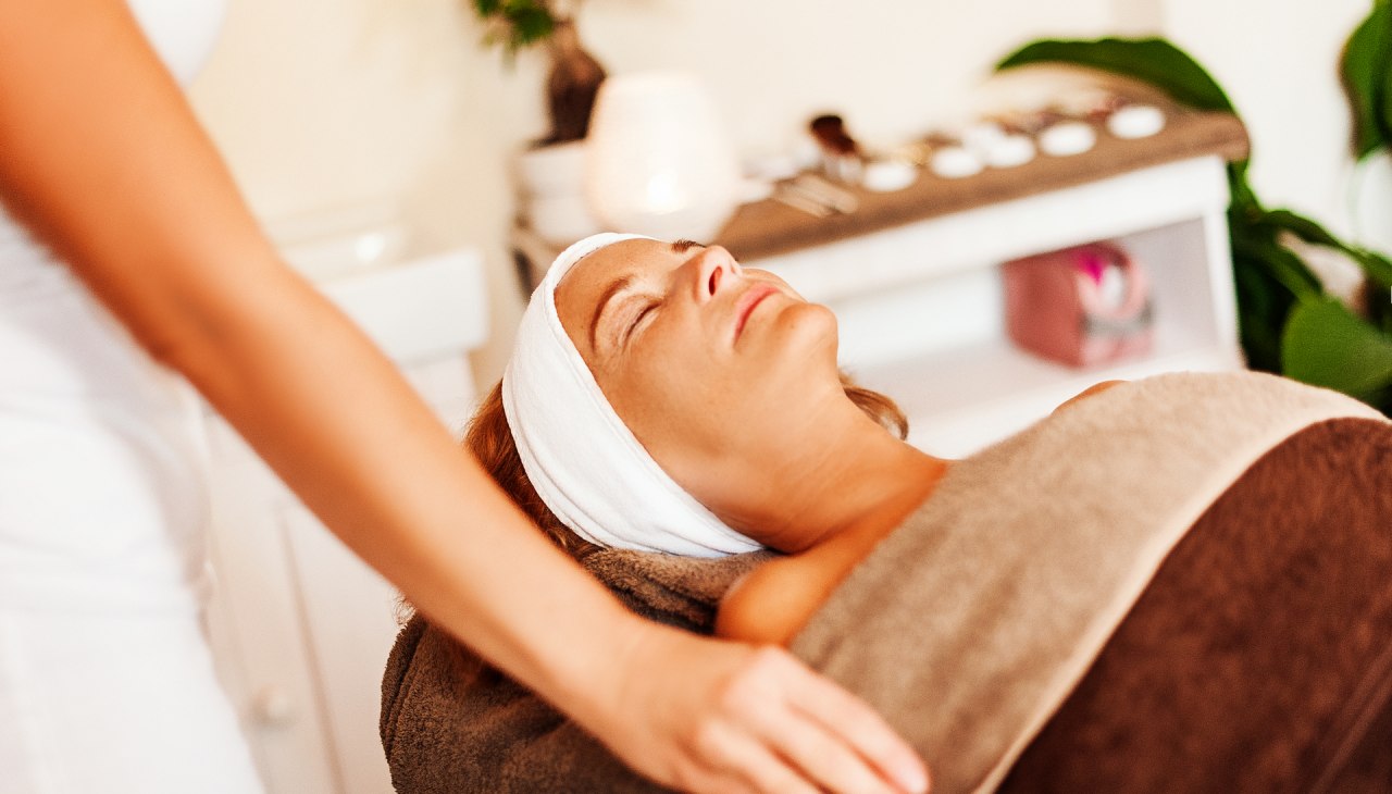 Oferujemy kompleksowy program rozpieszczania i pielęgnacji, © ©Lichthof Neubrandenburg Oferujemy kompleksowy program rozpieszczania i pielęgnacji, © ©Lichthof Neubrandenburg