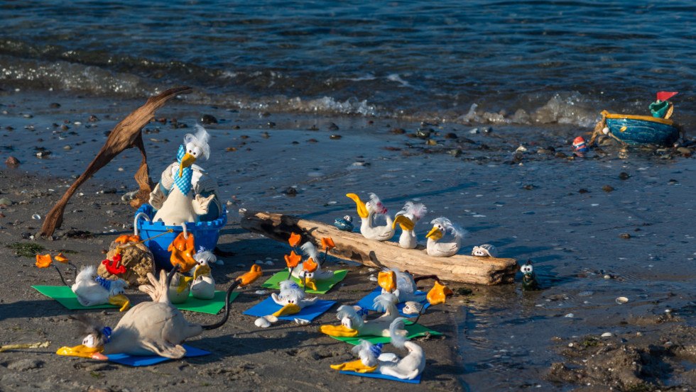 Yoga am Strand&copy;peter vogel TROLL, &copy; peter vogel TROLL