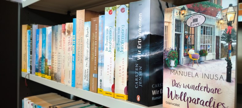 &copy; Stadtbibliothek