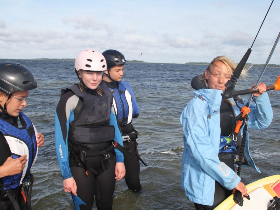 Yousurf kampen voor kinderen en tieners tijdens de zomervakantie, © Kitesurfschule Pepelow
