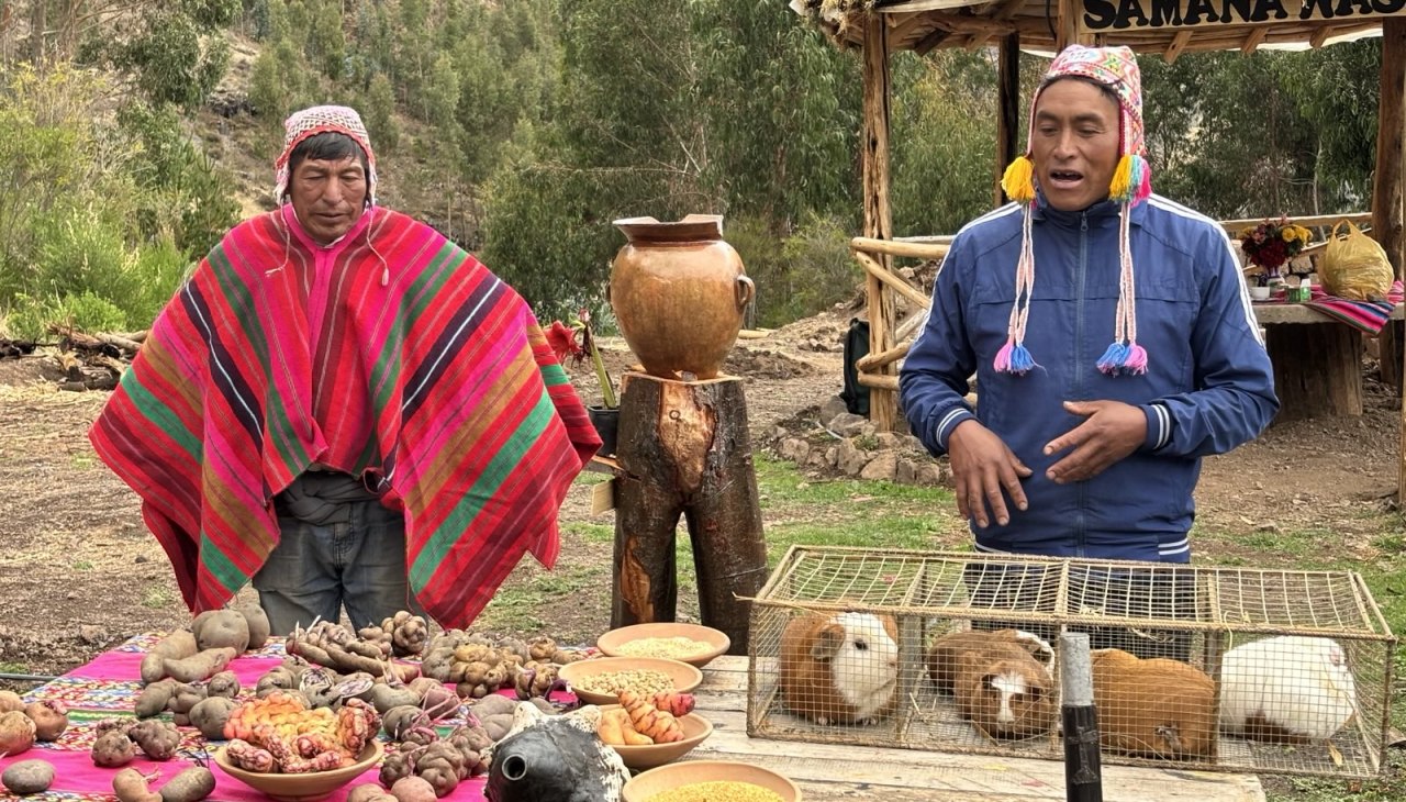 The people in the Andes can only defy the adverse conditions there by working together. Climate change is now exacerbating this., © Anke Bobusch The people in the Andes can only defy the adverse conditions there by working together. Climate change is now exacerbating this., © Anke Bobusch