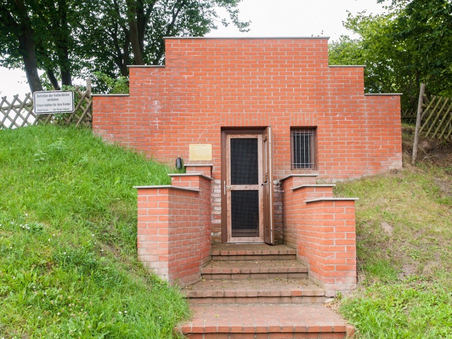 IJskelder gefotografeerd vanaf de voorkant., © Frank Burger