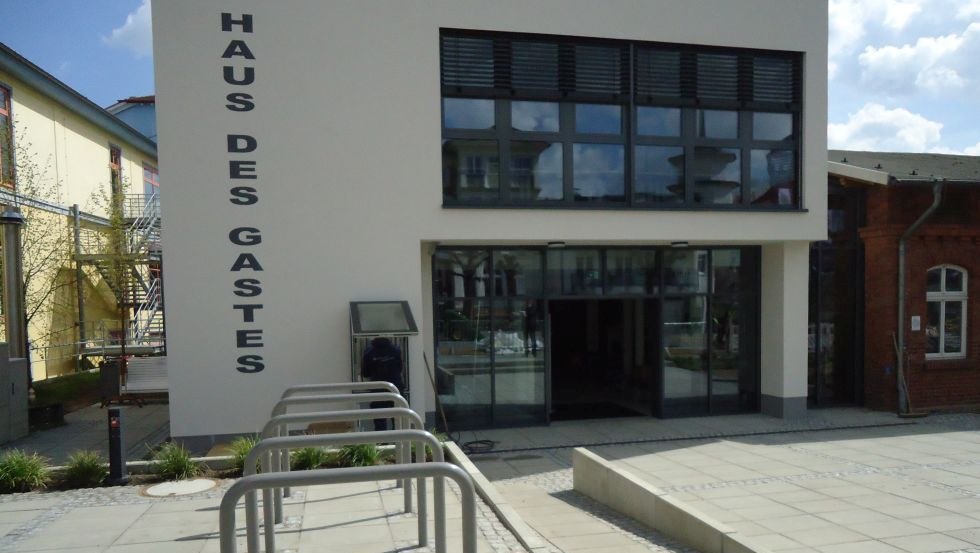 Stepless access to the Haus des Gastes in Zinnowitz // &copy; MV-T