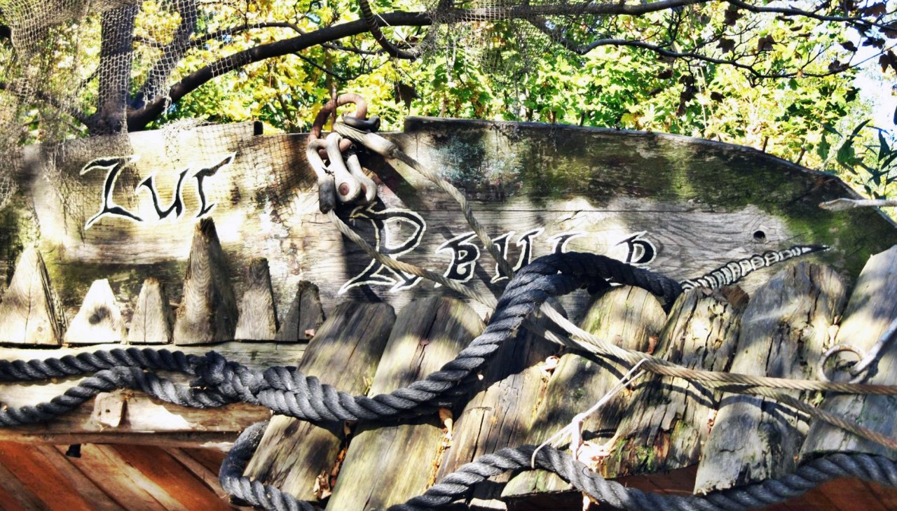 Show smokehouse "Zur Reuse" at the port of Althagen, © Marie Klusv Show smokehouse "Zur Reuse" at the port of Althagen, © Marie Klusv