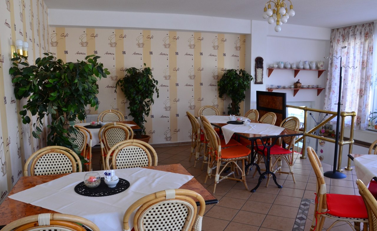 We organiseren je feest ook graag in ons caf&eacute;, &copy; Kurverwaltung FSL