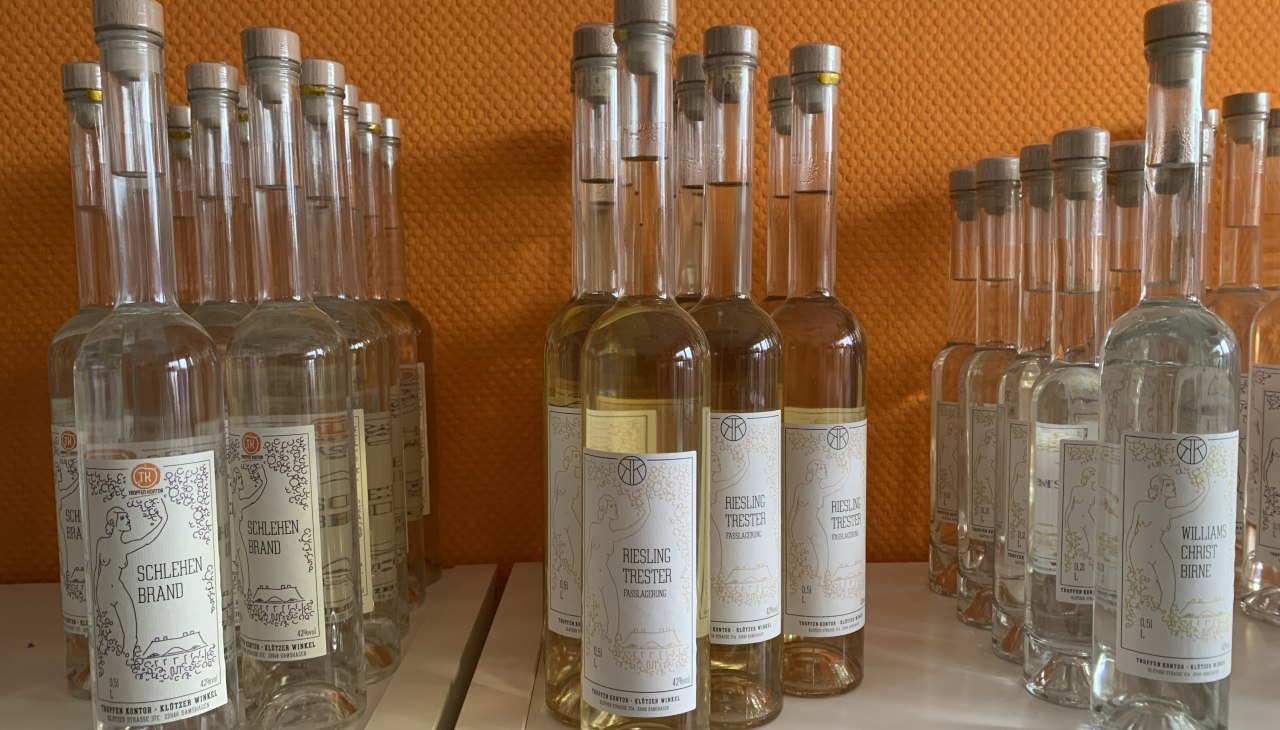 Distillaten, likeuren, ciders en directe sappen gemaakt met behulp van traditionele, zachte processen, © Tropfen Kontor