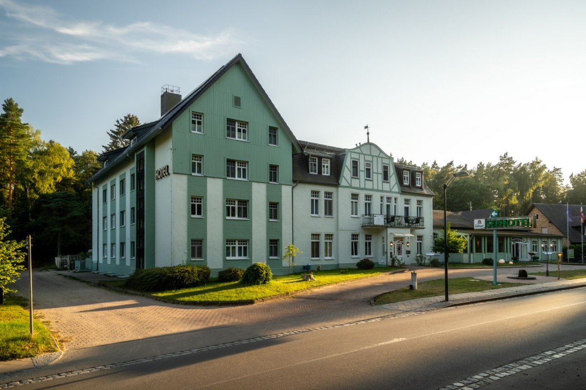 Seehotel Ecktannen widok z zewnątrz // © Seehotel Ecktannen Seehotel Ecktannen widok z zewnątrz // © Seehotel Ecktannen