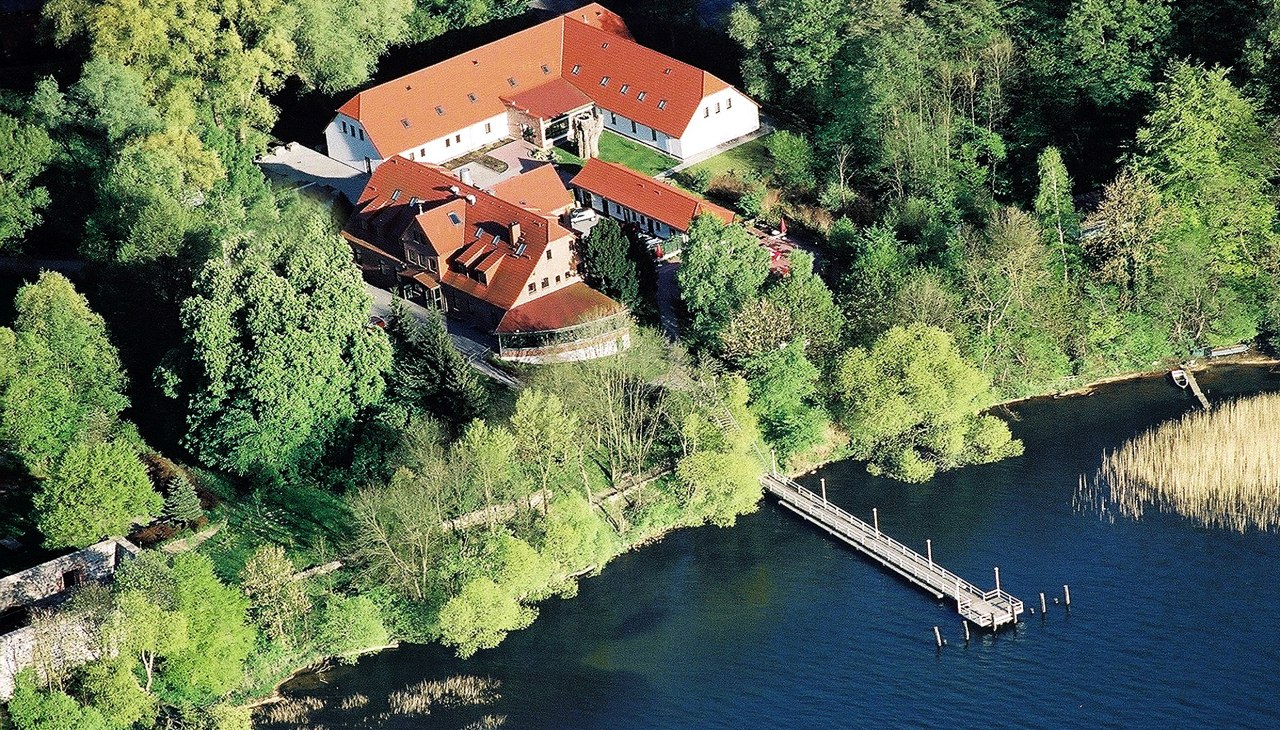 Seehotel2.background, &copy; Seehotel Heidehof