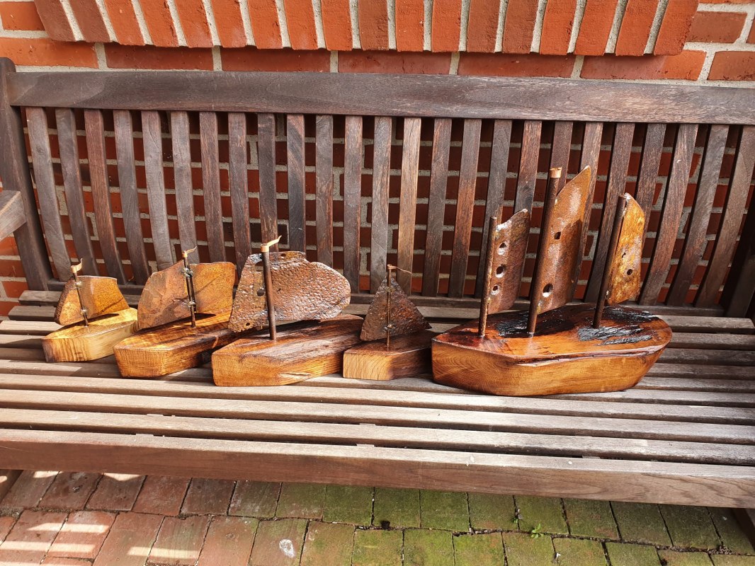 Eikenhouten schepen met ijzeren zeilen // &copy; Heiner Drews