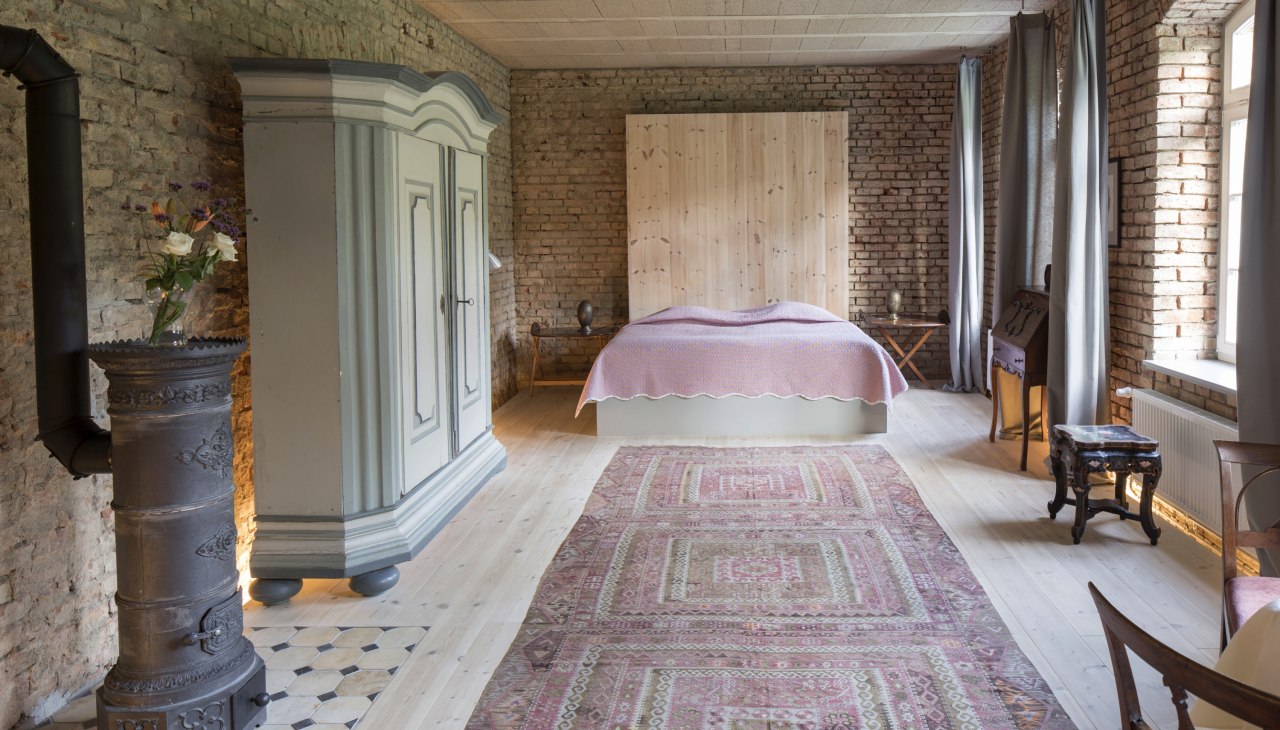 Duży, jasny pok&oacute;j, &copy; Gutshaus Hessenburg / Philipp Obkircher