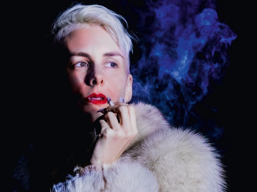Lisa Eckhart, © Jens Doerre