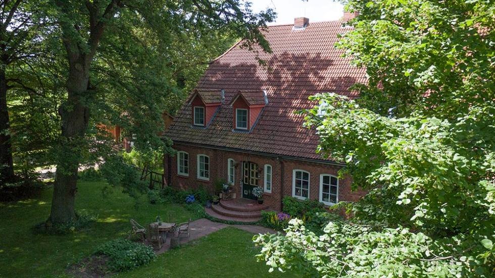 The wildly romantic BördenHoff is a wonderful place to relax., © Archiv, Biosphärenreservatsamt Schaalsee-Elbe