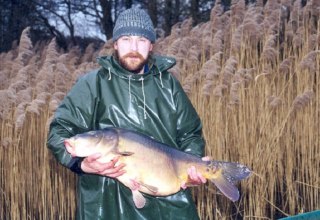 Jens Berkholz with fresh catch // © Fischerei Bergholz Jens Berkholz with fresh catch // © Fischerei Bergholz