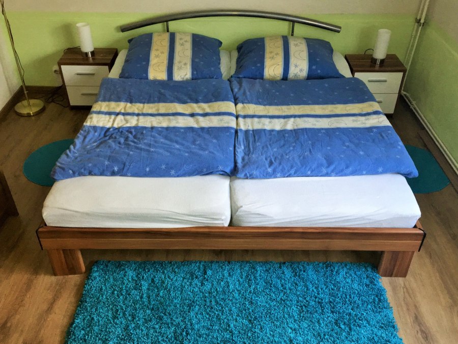 In the bedroom there is a double bed, © Anja Kehrberg